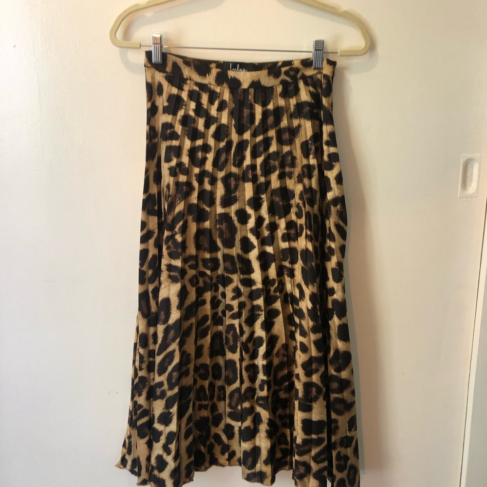 Lulus Tasteful Living Leopard Print Satin Pleated Midi Skirt